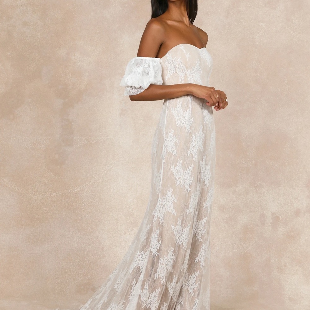 Elegant Off-Shoulder Lace Gown
